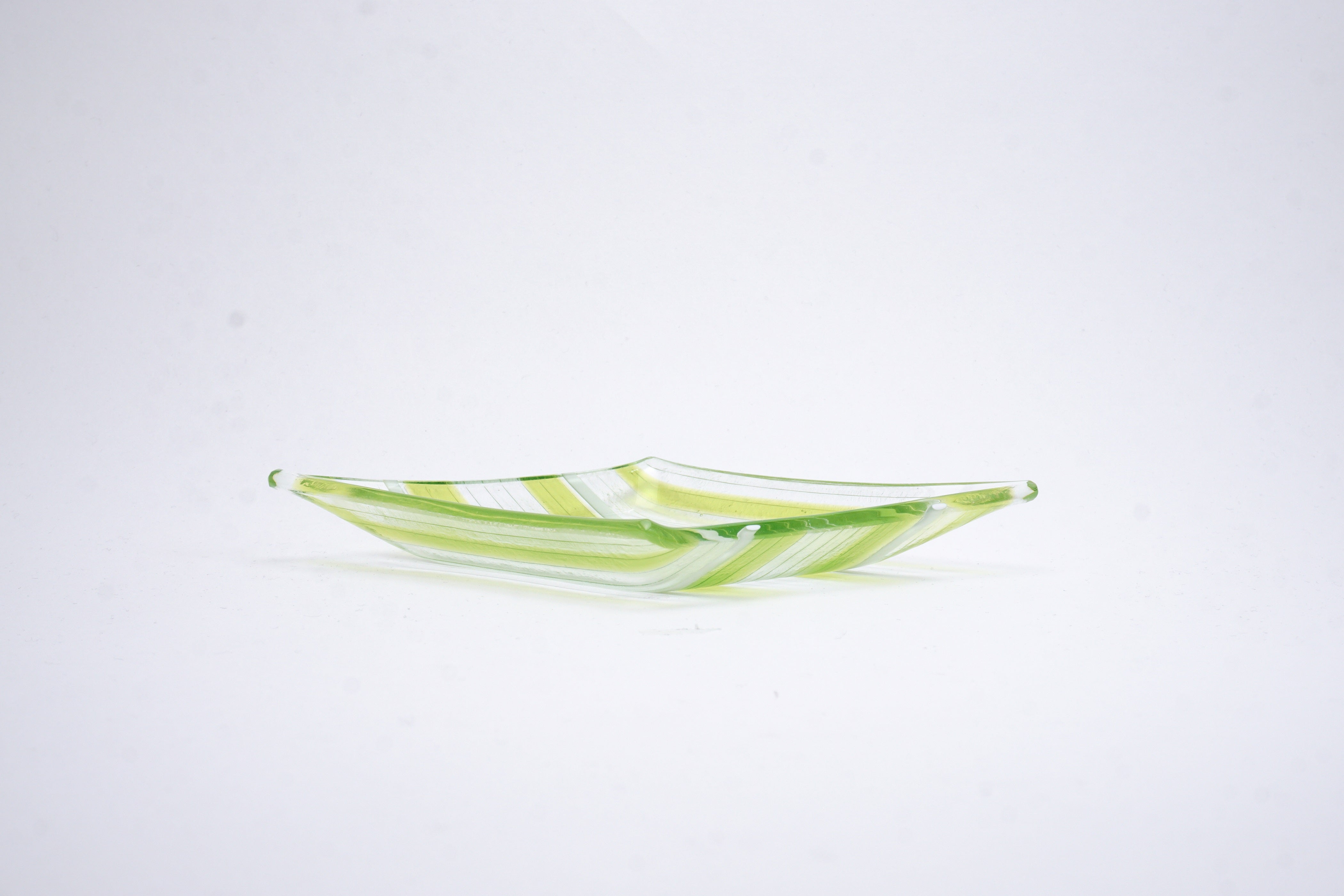 ムラーノガラス(ベネチアングラス)〈プレート/菱形皿〉