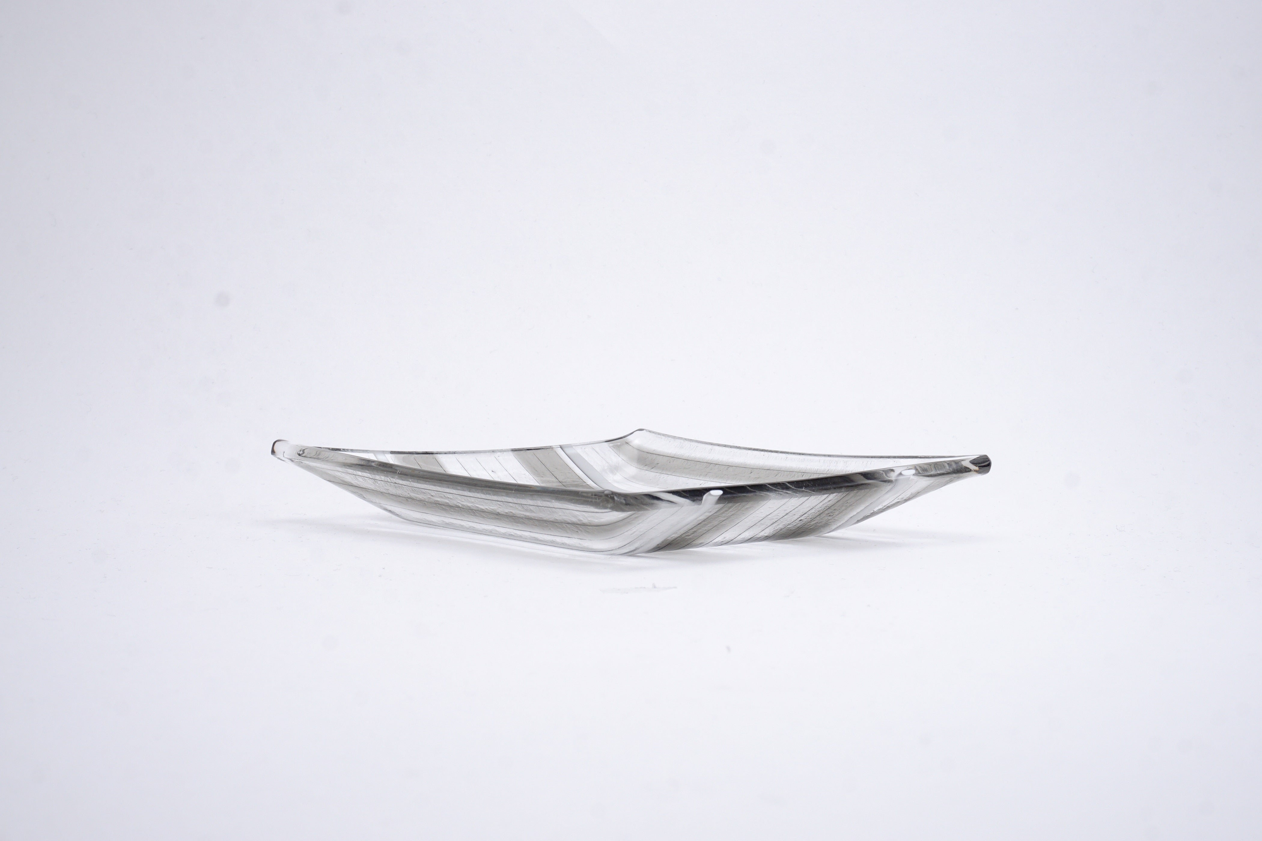 ムラーノガラス（ベネチアングラス）〈プレート／菱形皿〉
