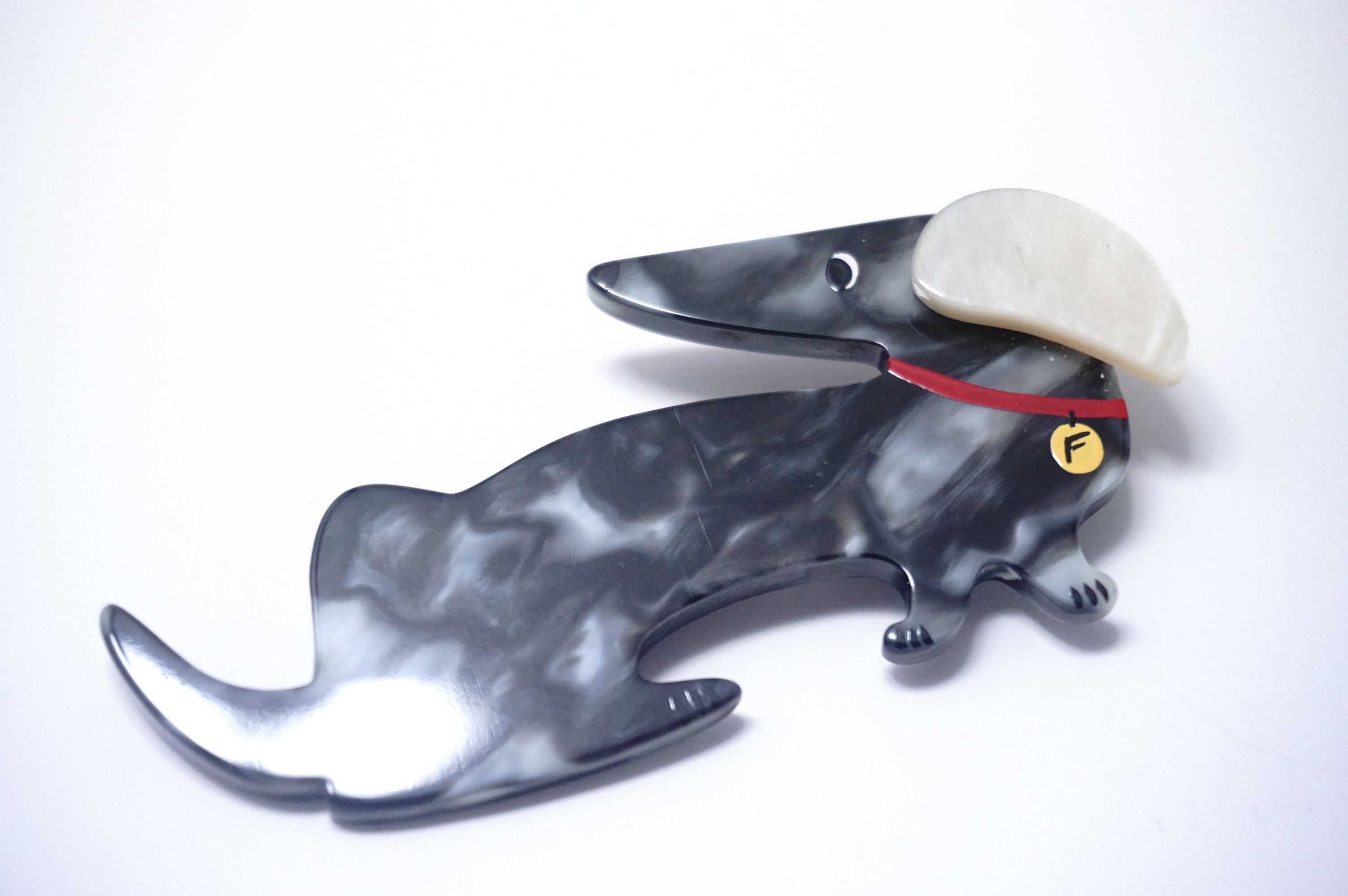 Pavone(パヴォーヌ)ブローチ「ダックスフンド」/ヴィンテージ・コスチュームジュエリー