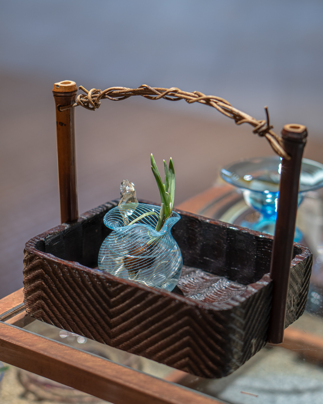 LIVING IN JAPAN WITH EUROPEAN VINTAGE