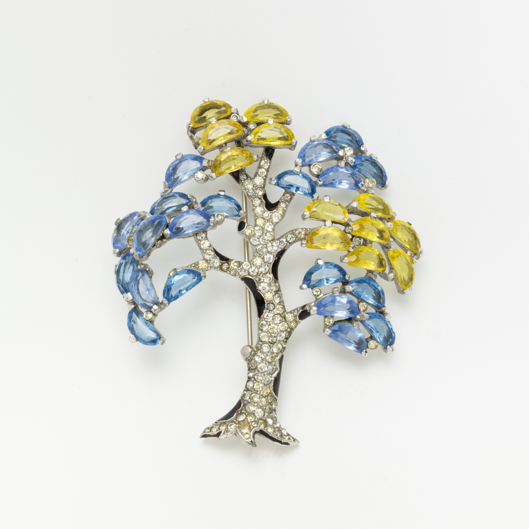 コスチュームジュエリーとは? その魅力あふれる世界や歴史に触れて コスチュームジュエリーとは? その魅力あふれる世界や歴史に触れて