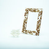 ローズキャンドルと金の窓