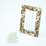 ローズキャンドルと金の窓