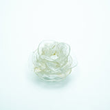 ローズキャンドルと金の窓