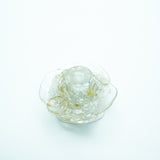 ローズキャンドルと金の窓