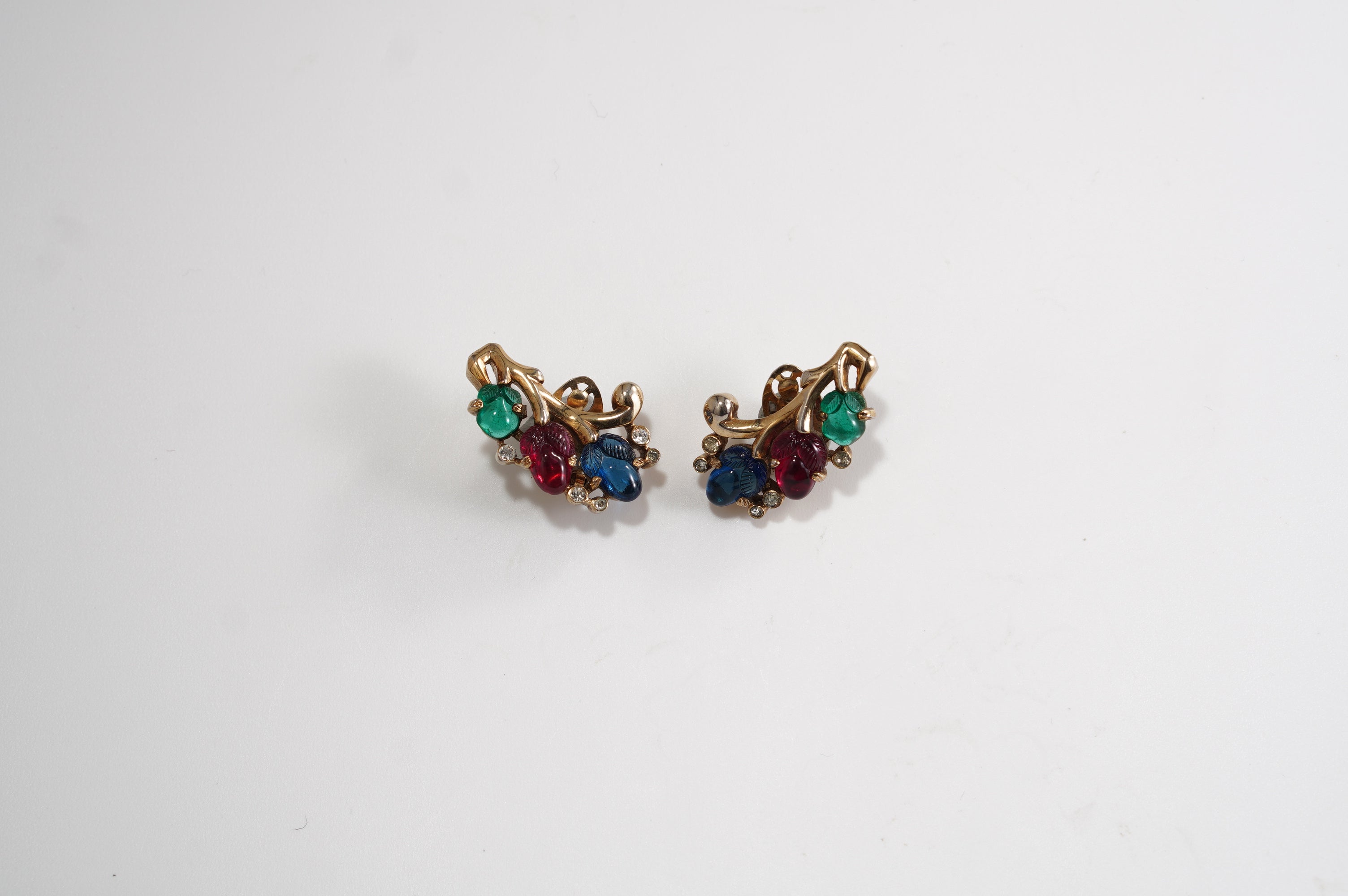 Trifari（トリファリ）イヤリング「フルーツサラダ」／ヴィンテージ・コスチュームジュエリー