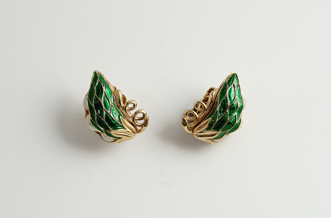 Trifari（トリファリ）ブローチ「えんどう豆」／ヴィンテージ・コスチュームジュエリー