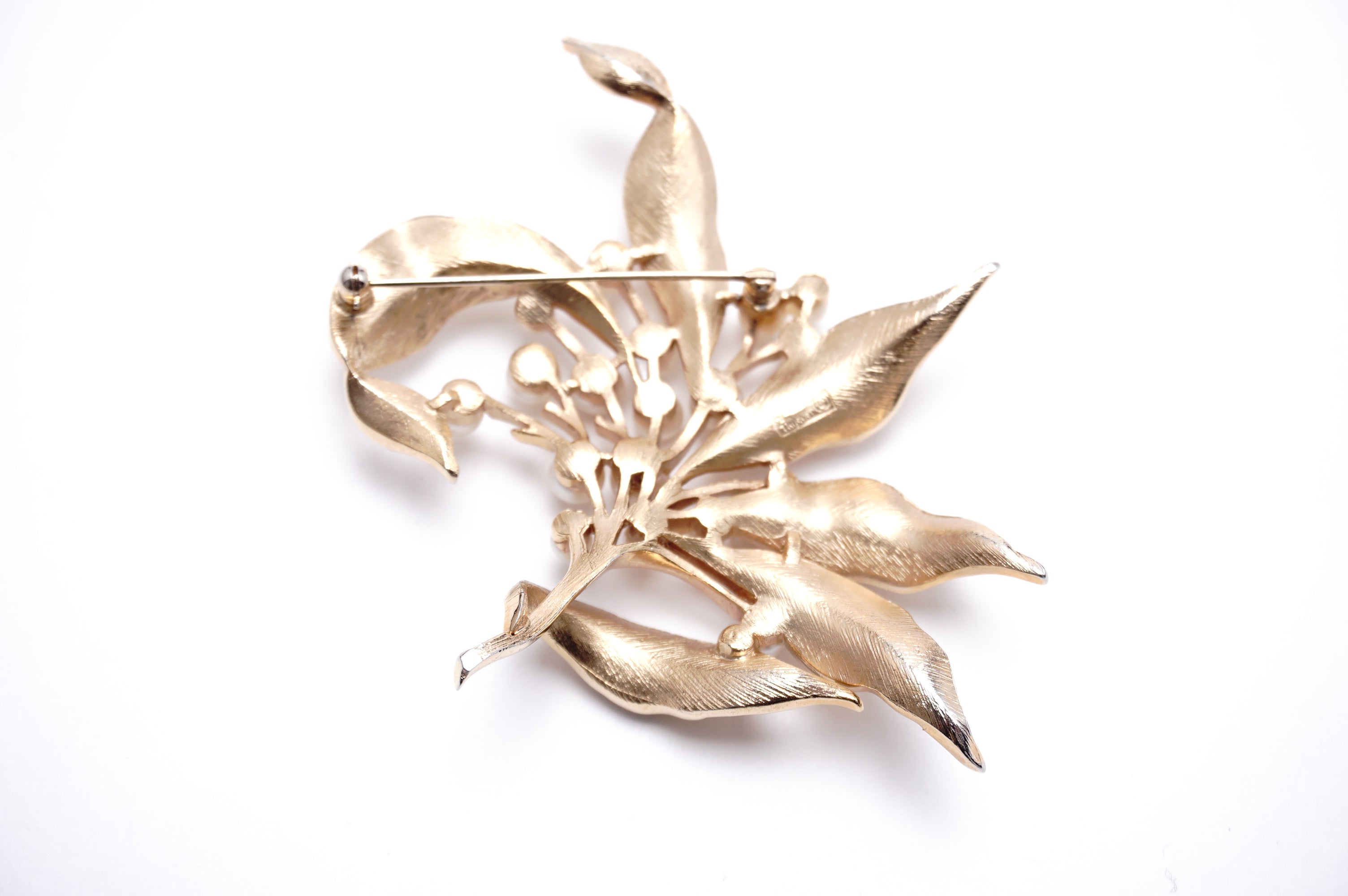 Trifari（トリファリ）ブローチ「小枝」 ／ヴィンテージ・コスチュームジュエリー