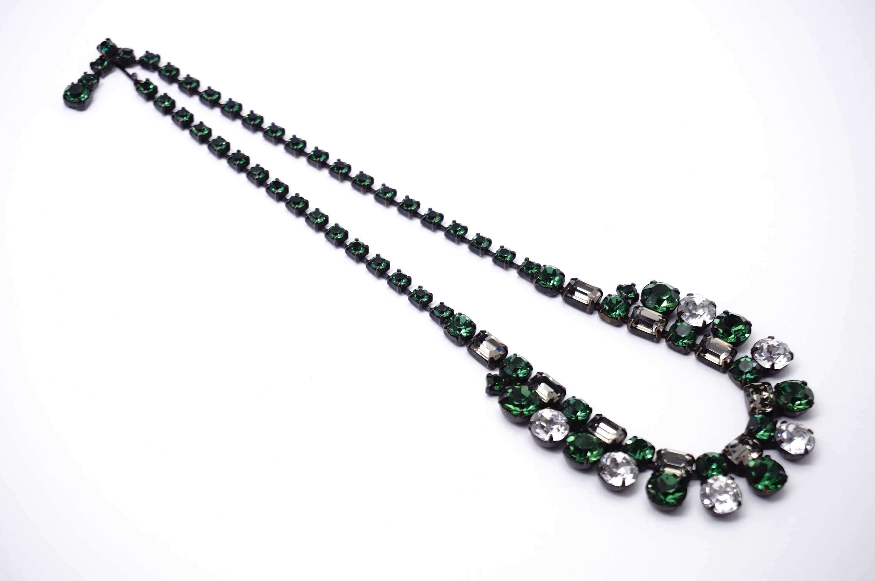 グリーンラインストーンネックレス／ヴィンテージ・コスチュームジュエリー