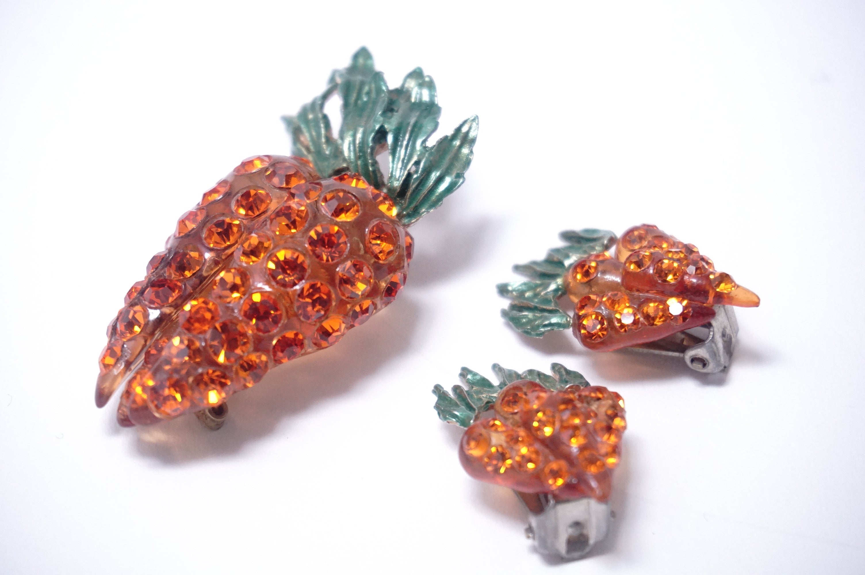 ブローチ＆イヤリングセット「にんじん」／ヴィンテージ・コスチュームジュエリー