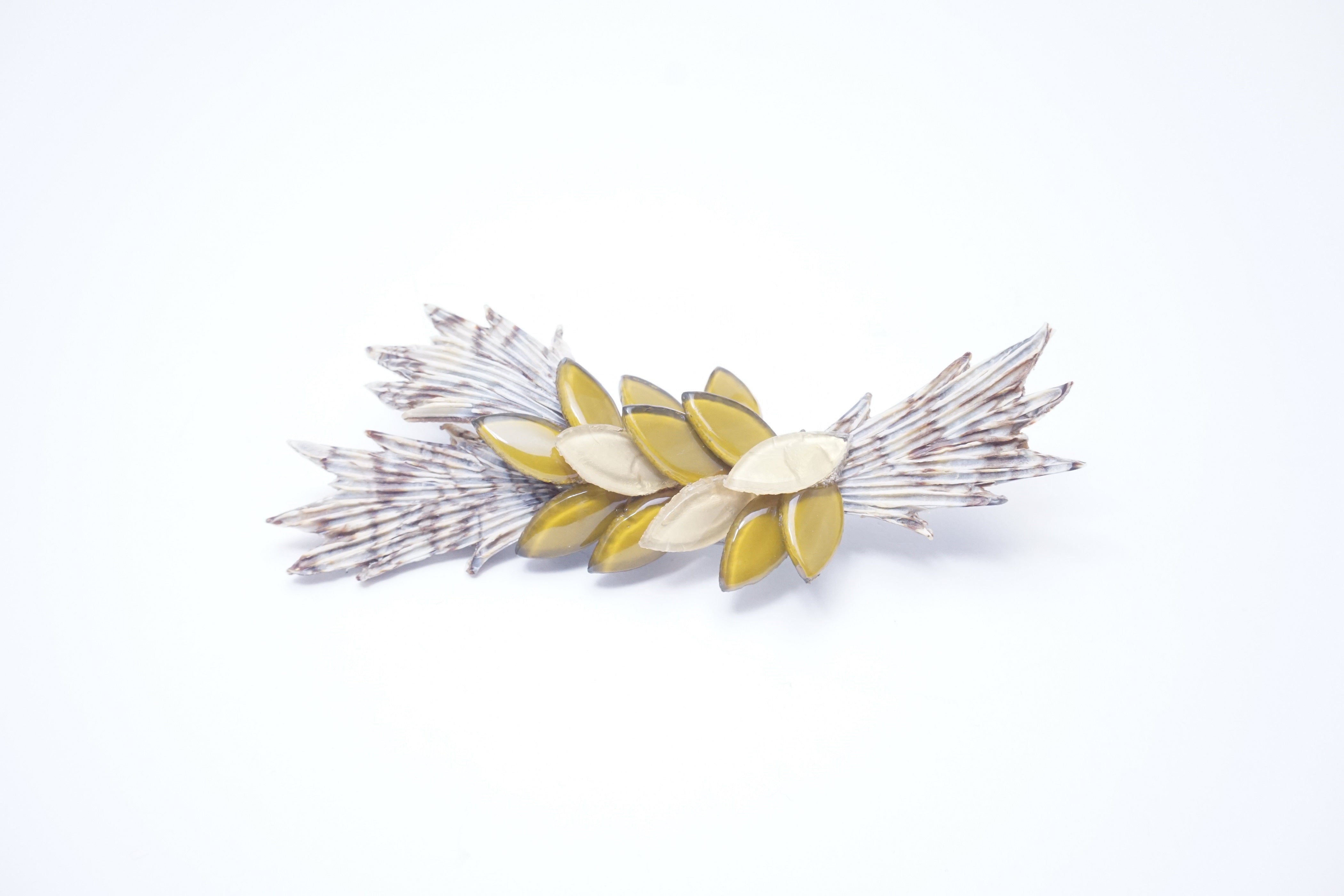 Brooch「Mugi No Ho」