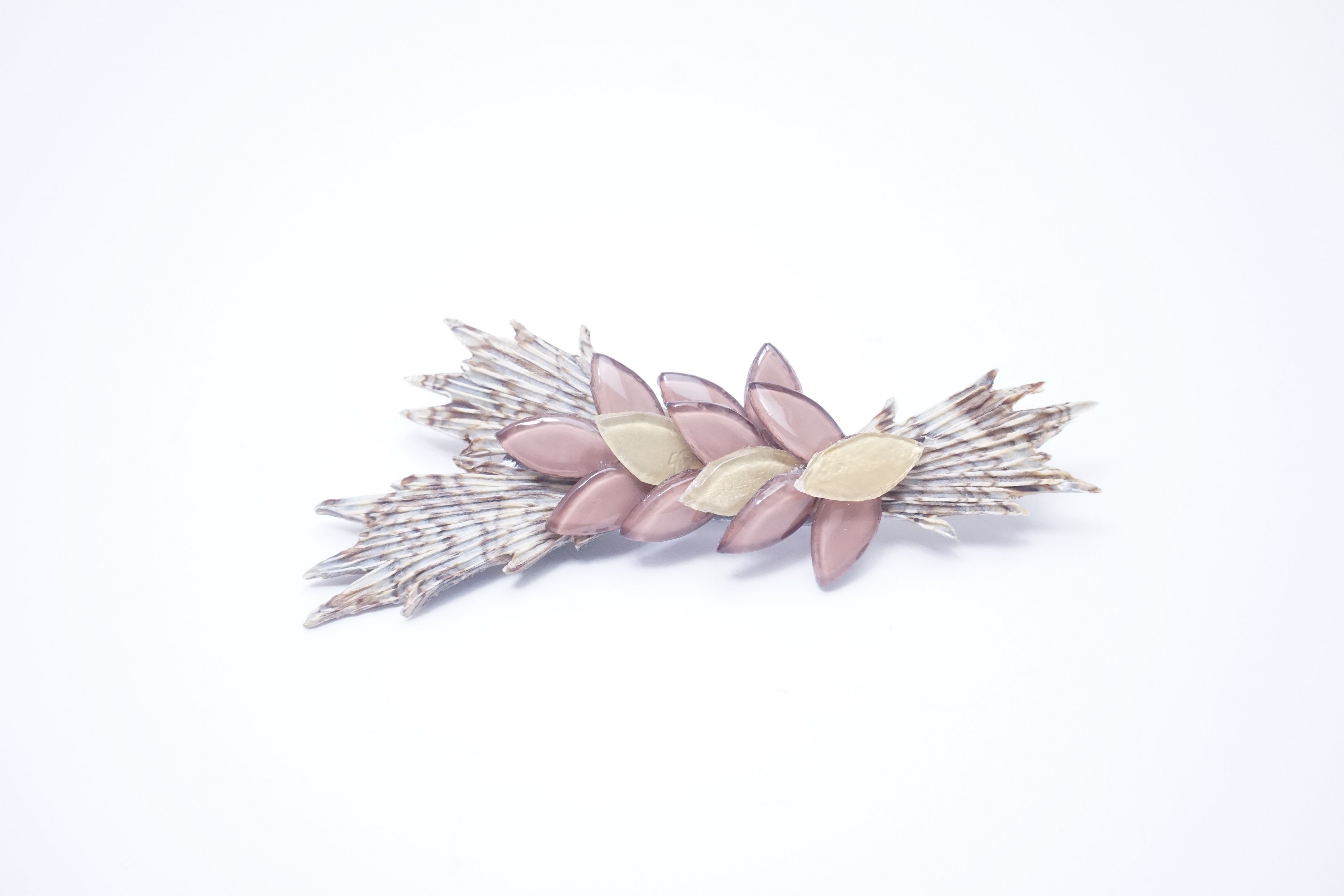 Brooch「Mugi No Ho」