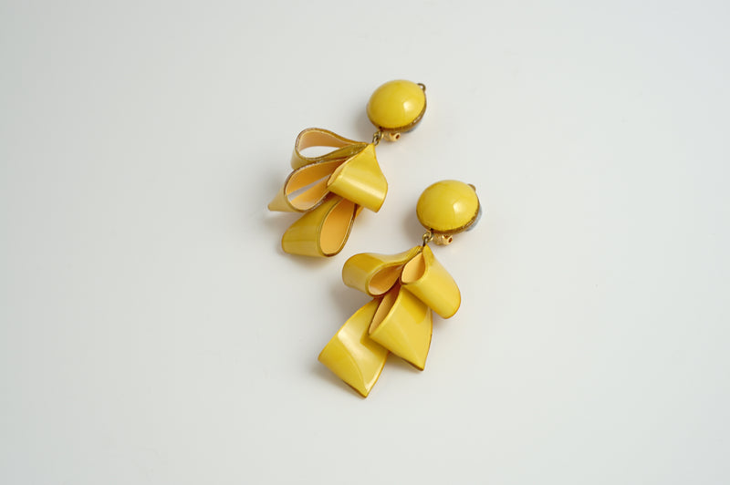 Clip Earring 「Yureru Ribbon(Swingin' Ribbon)」Lemon