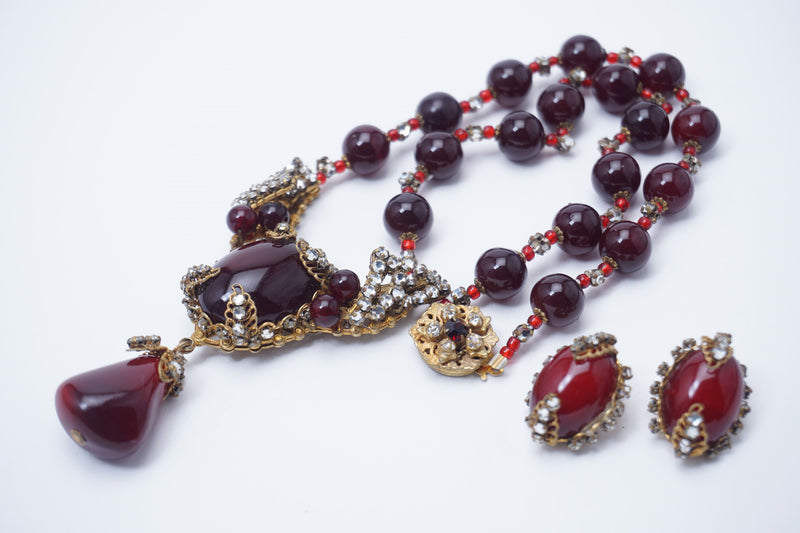 RED GLASS 1SERIES NECKLACE AND EARRING SET