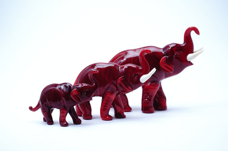 Elephant family［red］