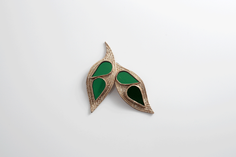 Brooch “Green leaf”