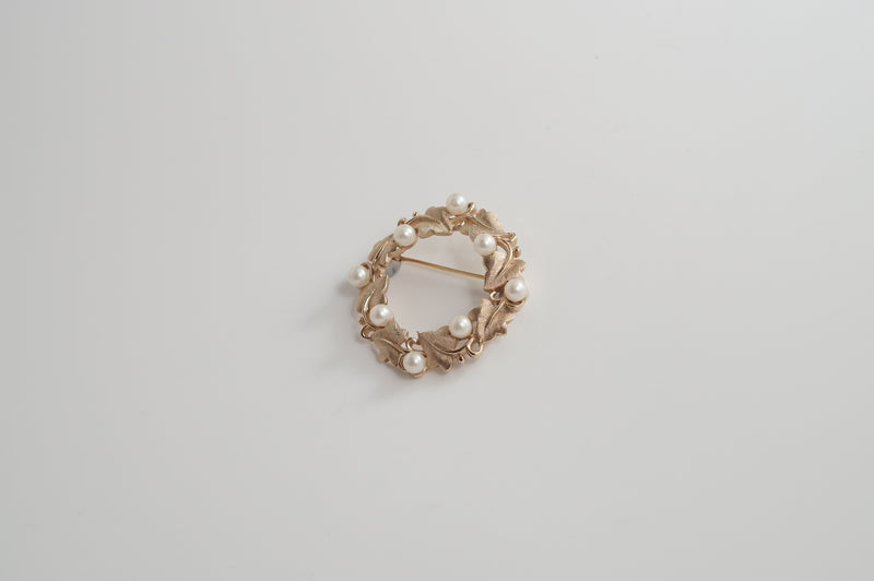Brooch「Wreath with Pearl」