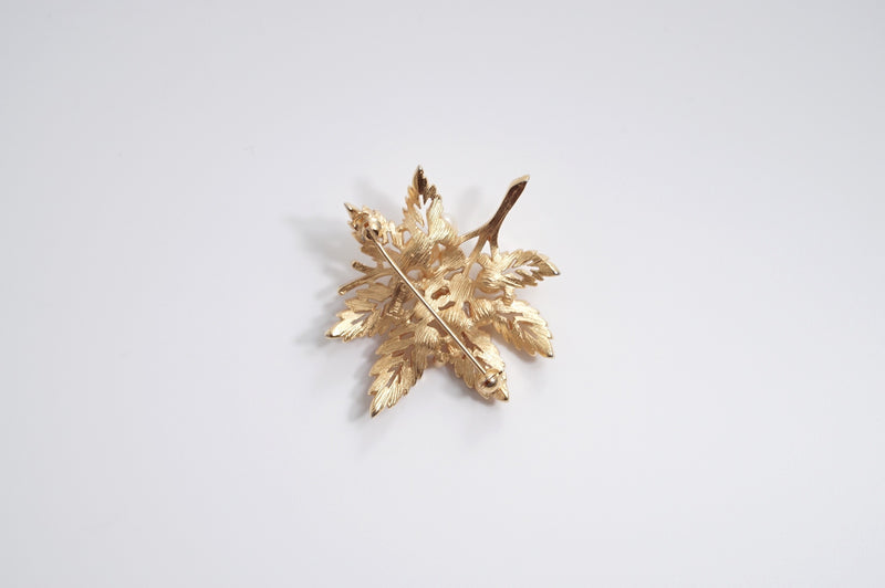 Brooch「Maple Leaf with Pearl」